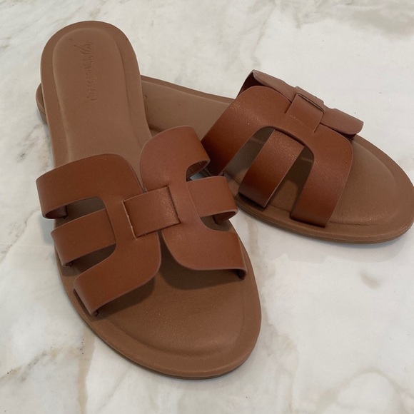 The drop Shoes - THE DROP WOMEN FLAP SANDAL Size 8 Brown